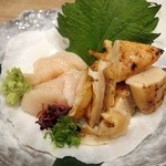 酒肴一献 わさびん - ホタテ貝の造り