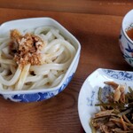 うどん屋 - サービスのおろしうどんで～す！
