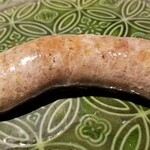 馳走 啐啄一十  - ⑧炭火焼き榊山牛のソーセージ(榊山牛の牛脂5%、榊山牛の肩こぶ95%、塩少々、三温糖少々)【.comm(ドットコミュ)製造】
      逆に牛脂が少ない方が味わいが濃いなんて面白いです。