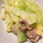 鳥田中 - キャベツが甘さを加えてくれました　言葉も出ない旨さです