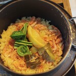 Shunjuu - 桜海老と有機レモンの釜飯
