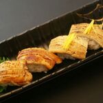 烤星鰻壽司飯團〈4份〉