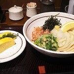 デパ地下さぬきうどん店 - ぶっかけうどん冷451円 出し巻き卵231円