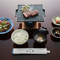 黒毛和牛のステーキ御膳（ミニサラダ付き）