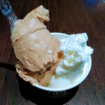 プレマルシェ・ジェラテリア - イタリアンおからティラミスと、北海道濃厚クリームチーズ