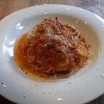 Gattaro - ギアラの煮込みトマトソース・スパゲッティ