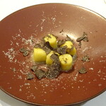 カーサ・デル・チーボ - ニョッキに黒トリュフ