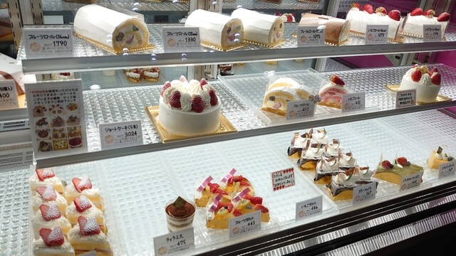 かわいいケーキ屋さん フレール 西焼津 ケーキ 食べログ