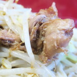 ラーメン二郎 - 豚の厚み