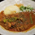 SPICY CURRY 魯珈 - 激辛！鶏せせりと獅子唐のタマリンドカレー
