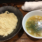 町田汁場 しおらーめん進化 町田駅前店 - 