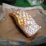 日本橋橘町　都寿司 - 真鯛（腹身）