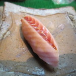 日本橋橘町　都寿司 - 鰹（腹身）