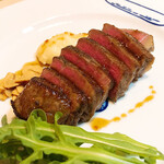 ビストロ ブルーキッチン&ボトルズ