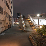 ビストロ ブルーキッチン&ボトルズ - 