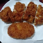 とんかつ新宿さぼてん - 料理写真:三元麦豚ロースかつ、明太マヨコロッケ