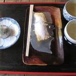 Touge Jaya - お茶はセルフ（無料）