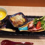 Genkai Zushi - 前菜の４種盛り  600円