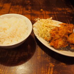 芙蓉麻婆麺 - 唐揚げセット（唐揚げ＆ライス）