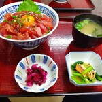 市場食堂 - 【2020.3.10(火)】今日の日替り(まぐろユッケ丼)600円