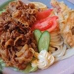 くるまや - スタミナうどん、カボチャ、ちくわの天ぷら入り。