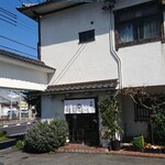 くるまや - 店の外観