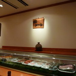 鮨 おさむ - アヴェ・マリアが流れる店内、カウンター席のみです