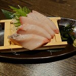 魚民 - ブリ刺