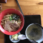 Sadasuke Sobaya - 煮干しまぜそば 800円　大盛170円
                        ワカメスープが付いてきます。
