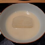 御料理 まつ山 - 白味噌で炊いた若松の大根