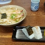 かじまや - 天ぷらうどん（小）＋おにぎり