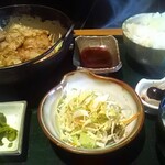 とん亭 - 豚生姜焼き定食