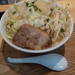 ツバメ ラーメン ユウキ - ブタメン 野菜まし 890円