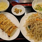 珉珉 - 焼きそば ＆ 餃子セット  ¥820