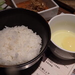 炭火兜ひつじ - 美深産のたまごかけごはん