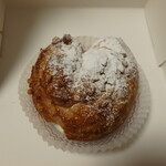 ボンヴィヴォン菓子工房 - シュークリーム￥130