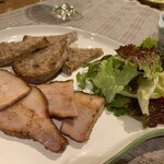 藤沢しぇんろん - 豚肉の燻製バラ・モモ盛り合わせ（小）