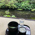 しまばら水屋敷 - 店内