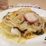 ガスト - 長崎野菜たっぷりの海鮮皿うどん。