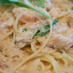 ファリナモーレ - 料理写真:ズワイガニとセロリとルッコラのトマトクリームソース スパゲッティーニ(+200円)