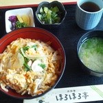 Michinoekisampinnakatsu - ほろほろ鶏親子丼