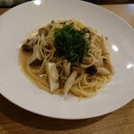 コキーユ - 明太子とキノコの大葉のせ(オイル)
