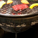 備長炭焼肉としゃぶしゃぶ 仔虎 - カルビ焼き！