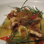 IL TEATRINO DA SALONE - ストリケッティ  仔豚のラグークレマ・ディ・ペペローニ1