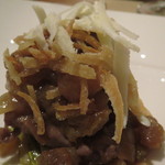 IL TEATRINO DA SALONE - 仔羊のストゥファート  タマネギのフリット  空豆のサフラン風味のソースで2