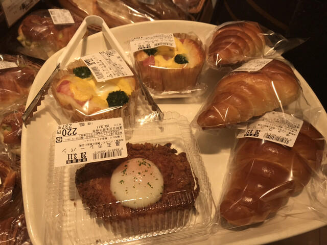 モンペリエ ヨークベニマル成島店 &ndash; 西米沢のパン屋情報とおすすめメニュー