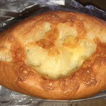 麦のうた - 料理写真:チーズフランス　108円