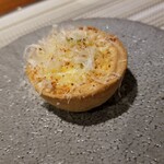 SUGALABO - 手長海老と蕗の薹のキッシュ