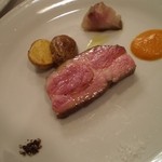 ウン・パッソ - 岩中豚の炭火焼