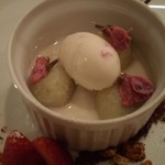 ウン・パッソ - ニョッキを白玉に見立てて